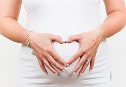 怀孕几个月宣城要如何办理孕期亲子鉴定，在宣城怀孕期间办理亲子鉴定结果准吗